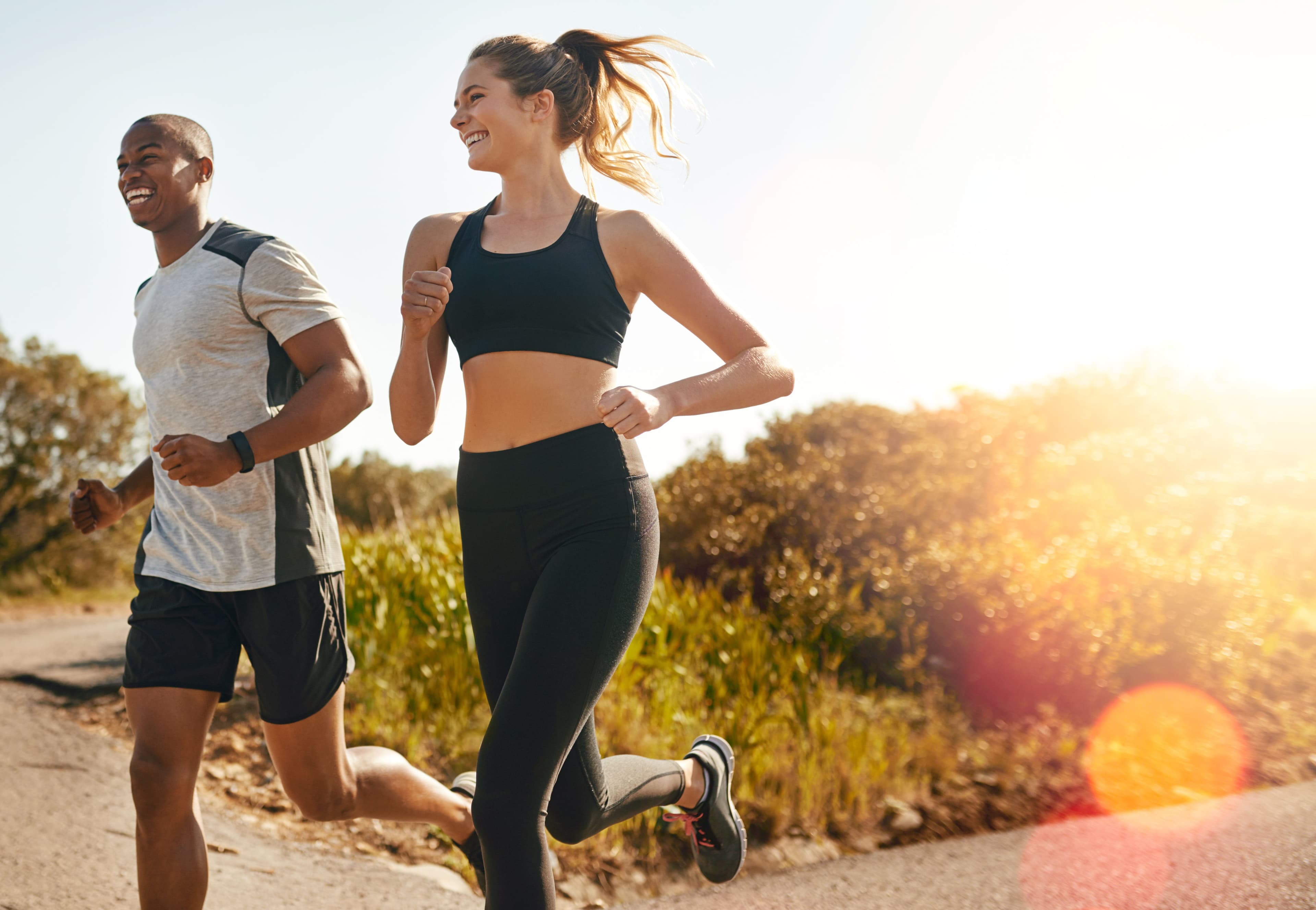 happy couple running  ©donson/peopleimages stock.adobe.com